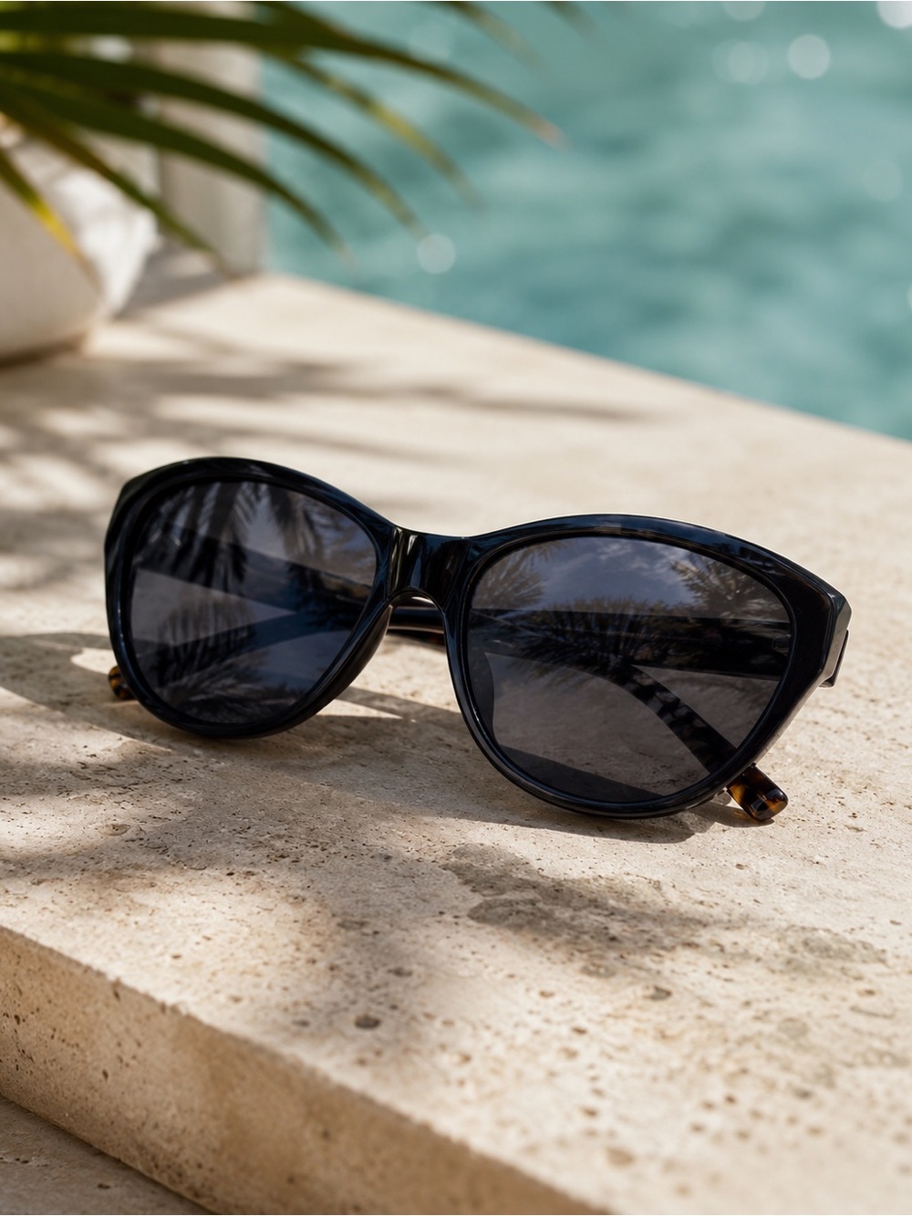 NWOT Esprit • Oval Marbled Statement Sunglasses
